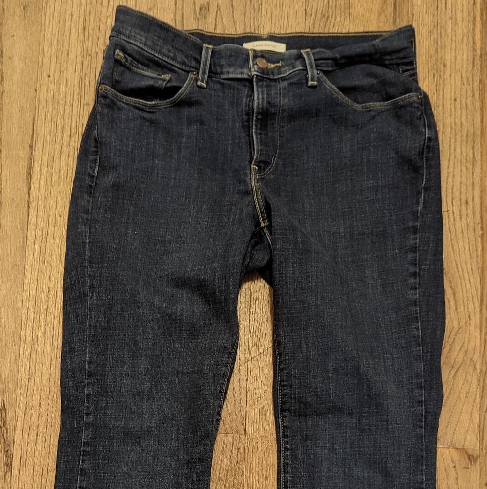 NWOT Size 10 Levi Strauss Dark Wash Boot Cut Jeans